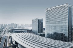 �ϲ��������ƶ�����չ+���̡��ںϷ�չ