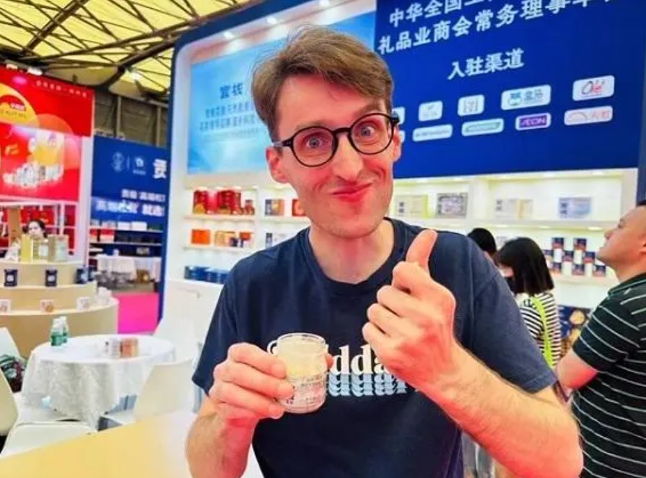 ������Ϻ�������Ʒ������Ʒչ�������Ϻ��¹��ʲ������Ŀ�Ļ