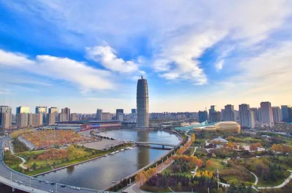 2023���ϰ��֣꣬�ݹ��ʻ�չ����չ������