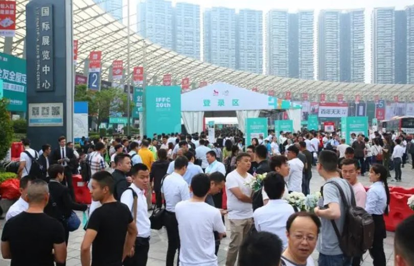 8�µĳɶ�����������һ����չ�ȳ�