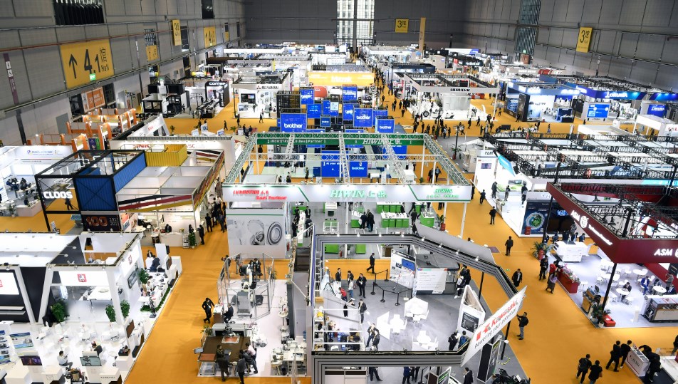 ����չ��֣����������ս�������ϵ�Ʒ��չ��