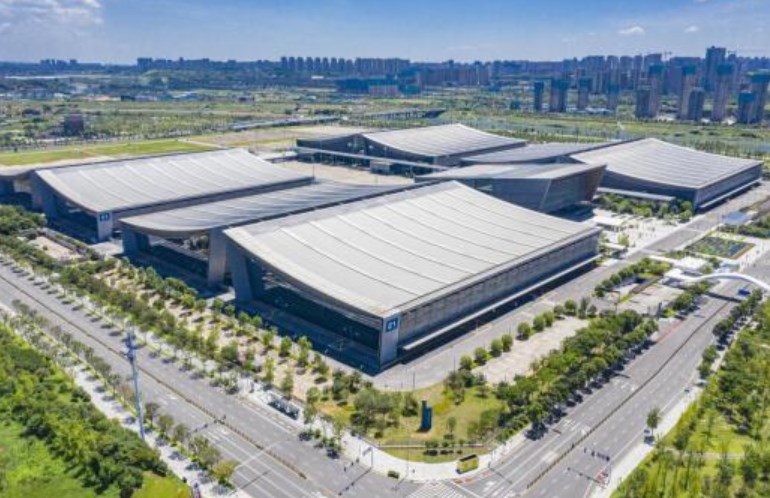 ��ɳ��ó��չ���ƶȴ�����չ��ʻ�롰�쳵��