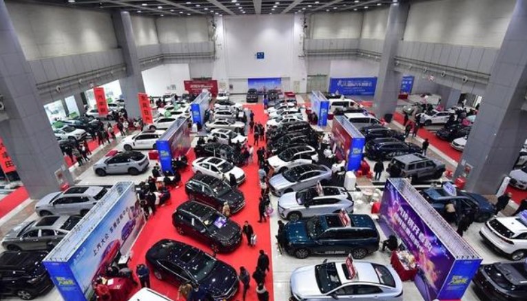 2023��23���人��������չ�������人���ʲ���������ʽ��Ļ