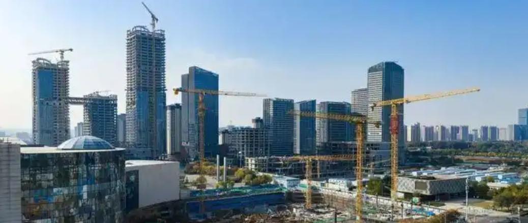 ɽ�����ʻ�չ�������ײ�����Ŀ����ȡ�ý׶��Խ�չ