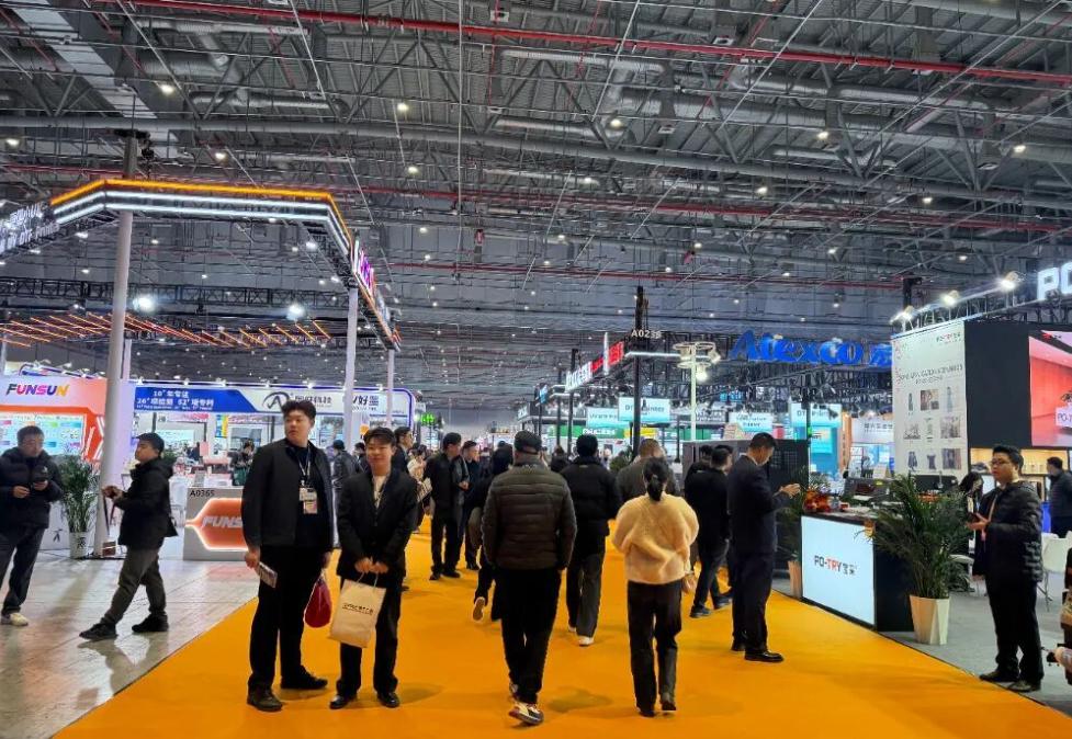 �����ذ�չ��ͬ���ڹ��һ�չ���ģ��Ϻ�����Ļ